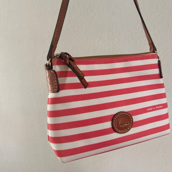 Dooney & Bourke SULLIVAN CROSSBODY POUCHETTE Stripes - WATERMELON - Picture 7 of 9